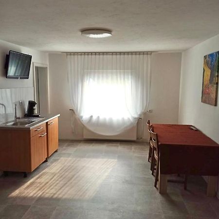 Apartments Zum Stillen Winkel Niederbreitbach Bagian luar foto