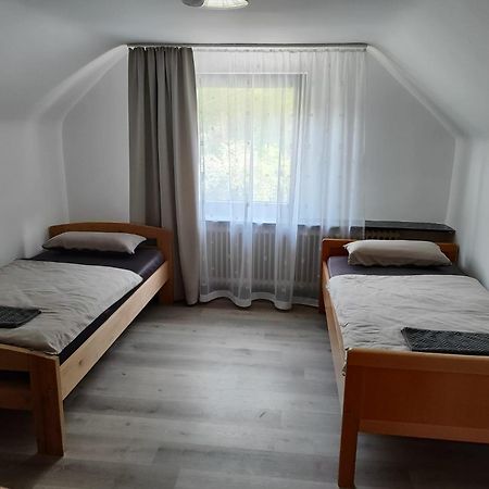 Apartments Zum Stillen Winkel Niederbreitbach Bagian luar foto