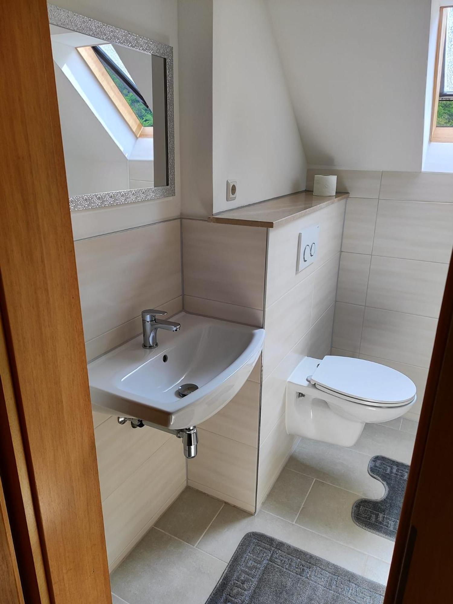 Apartments Zum Stillen Winkel Niederbreitbach Bagian luar foto